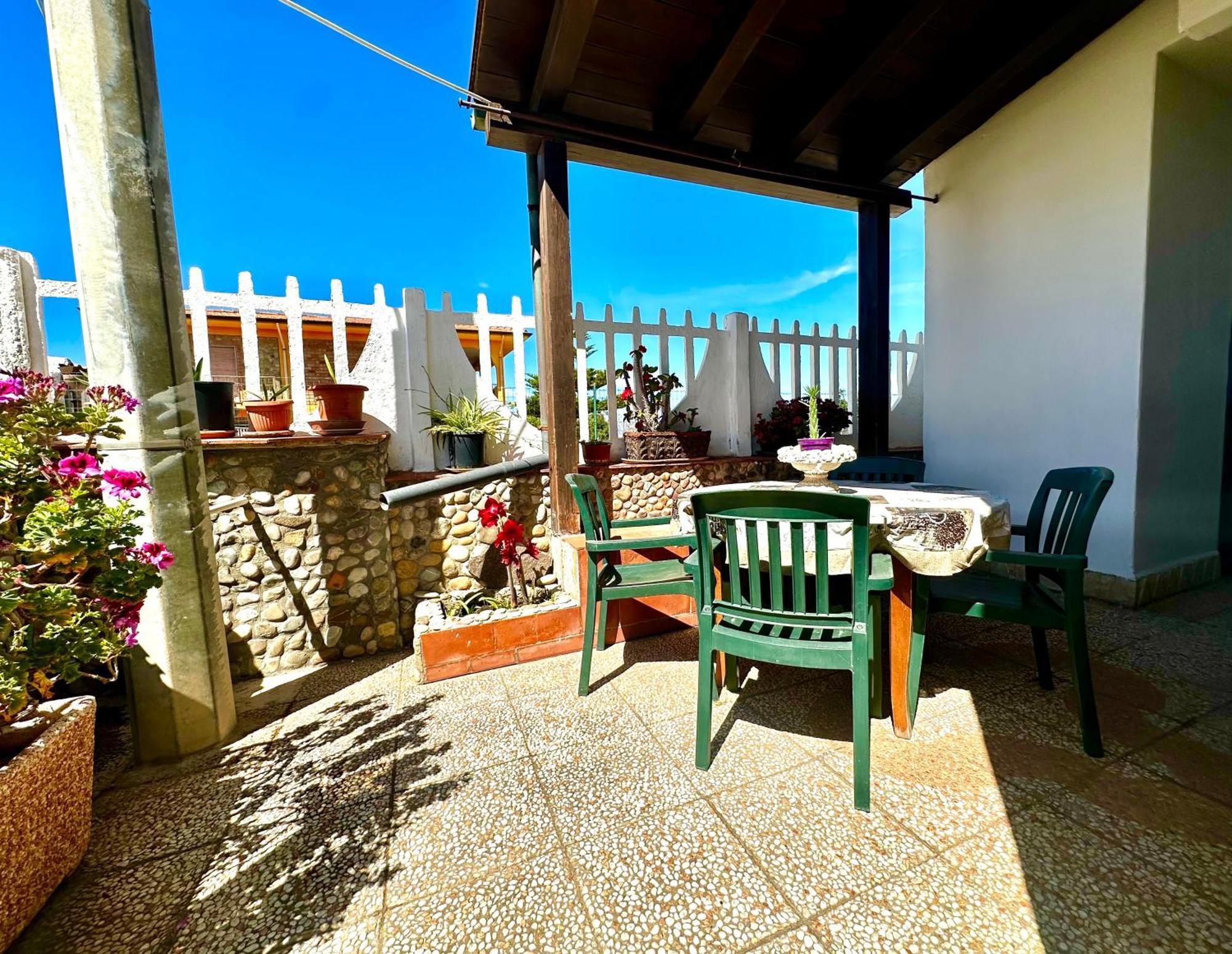 Apartamento Casa del Sole Campofelice Di Roccella Exterior foto
